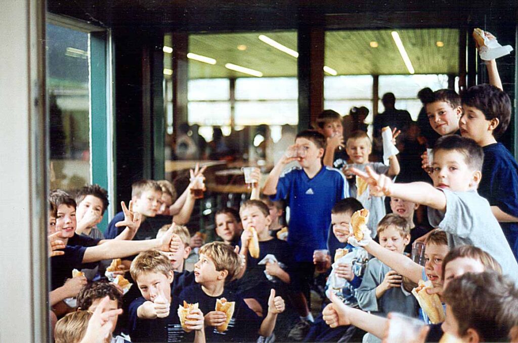 JugiSchlussturnen2001-07