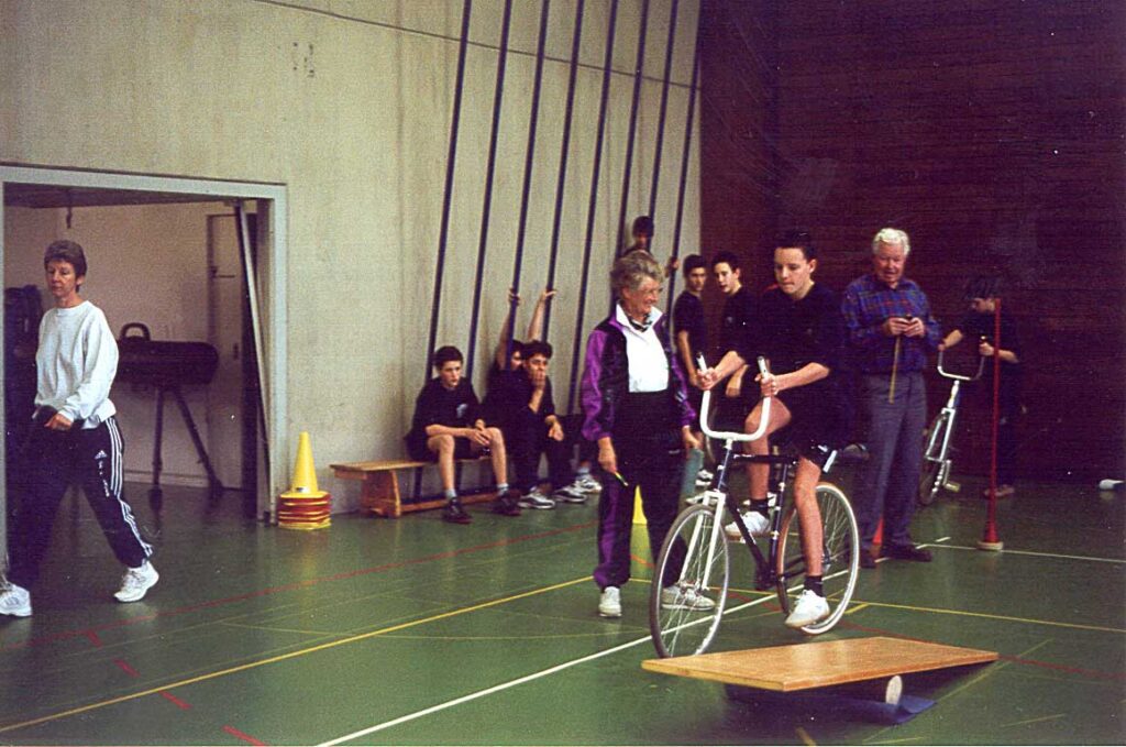 JugiSchlussturnen2001-08