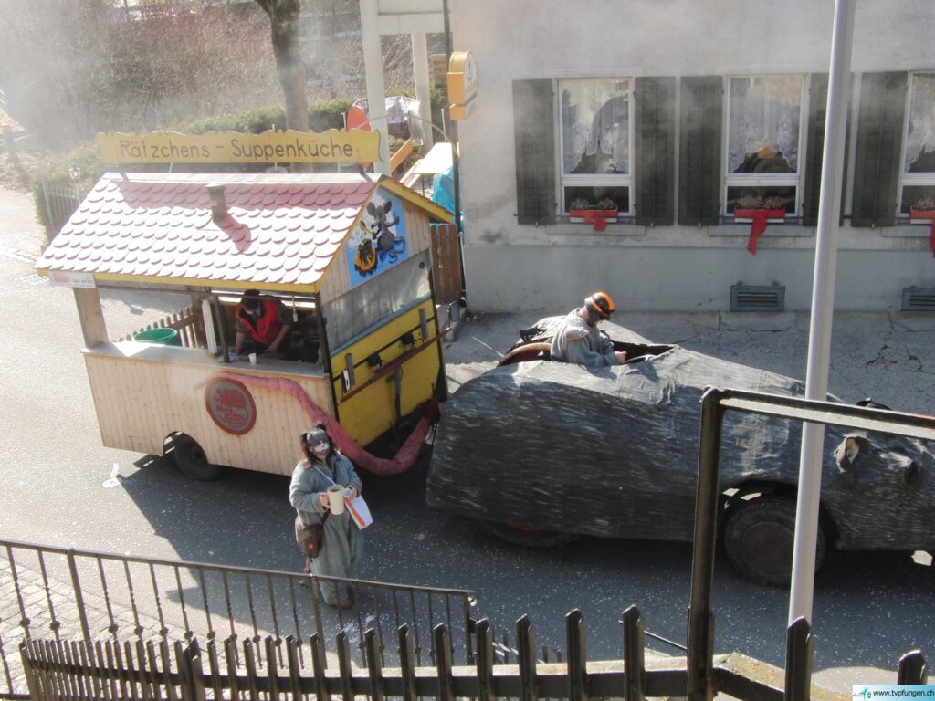 12FasnachtPfungen_035