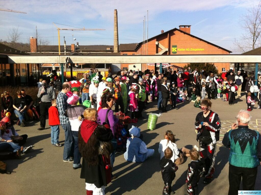 12FasnachtPfungen_058