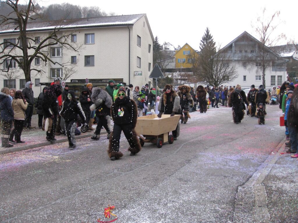 13_TVDR_UmzugPfungen_140