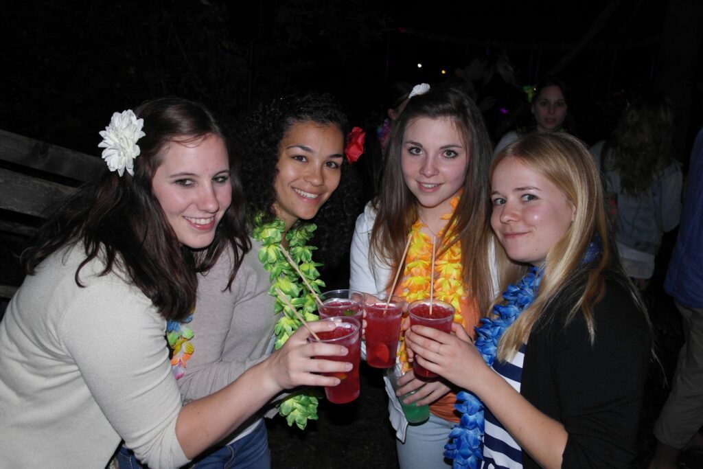 13_TV_180erParty_171