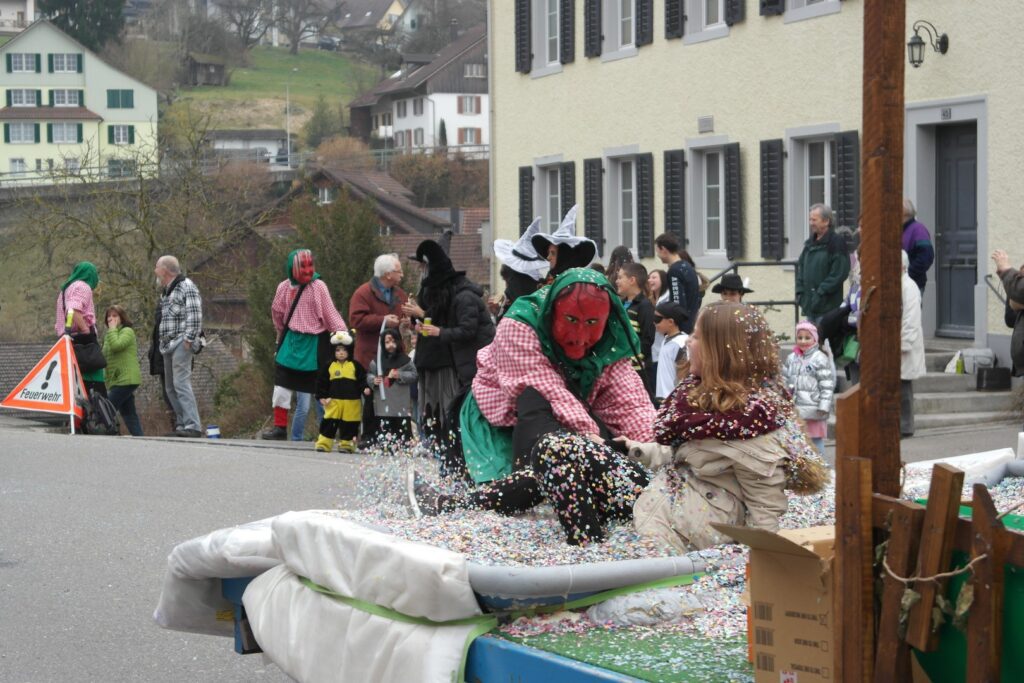 14_TVDR_FasnachtPfungen-1_032