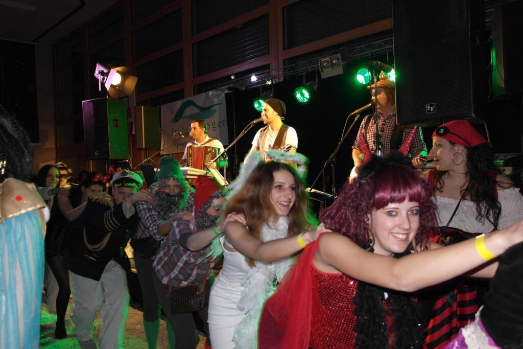 14_TVDR_FasnachtPfungen-1_194