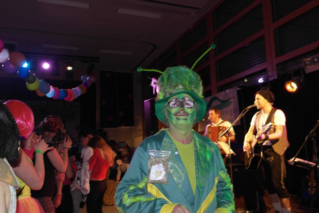 14_TVDR_FasnachtPfungen-1_195