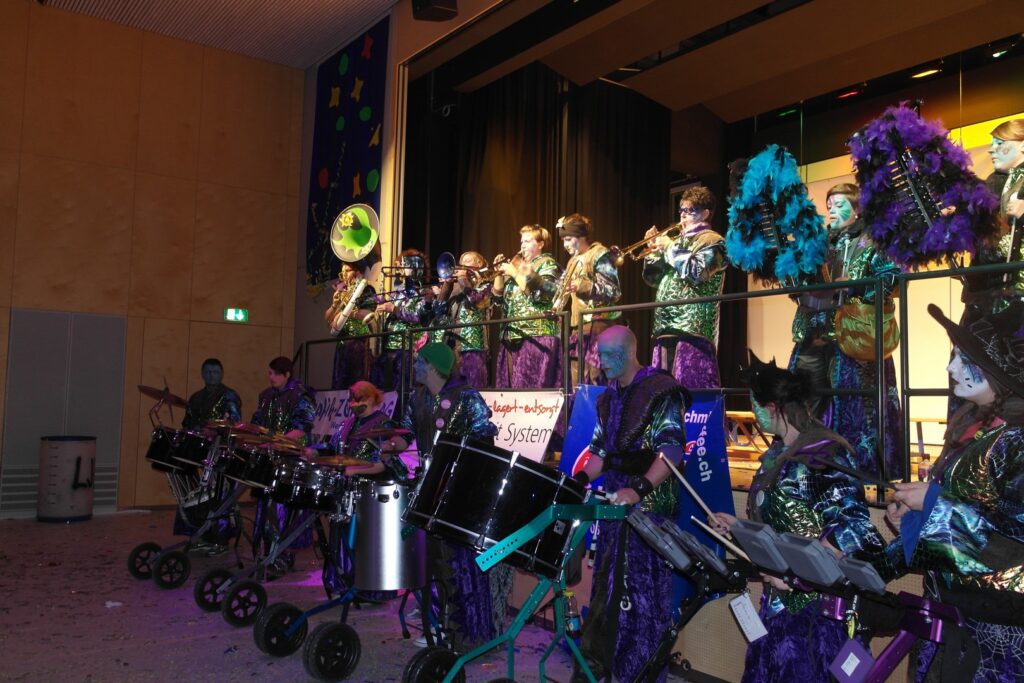 14_TVDR_FasnachtPfungen-1_228