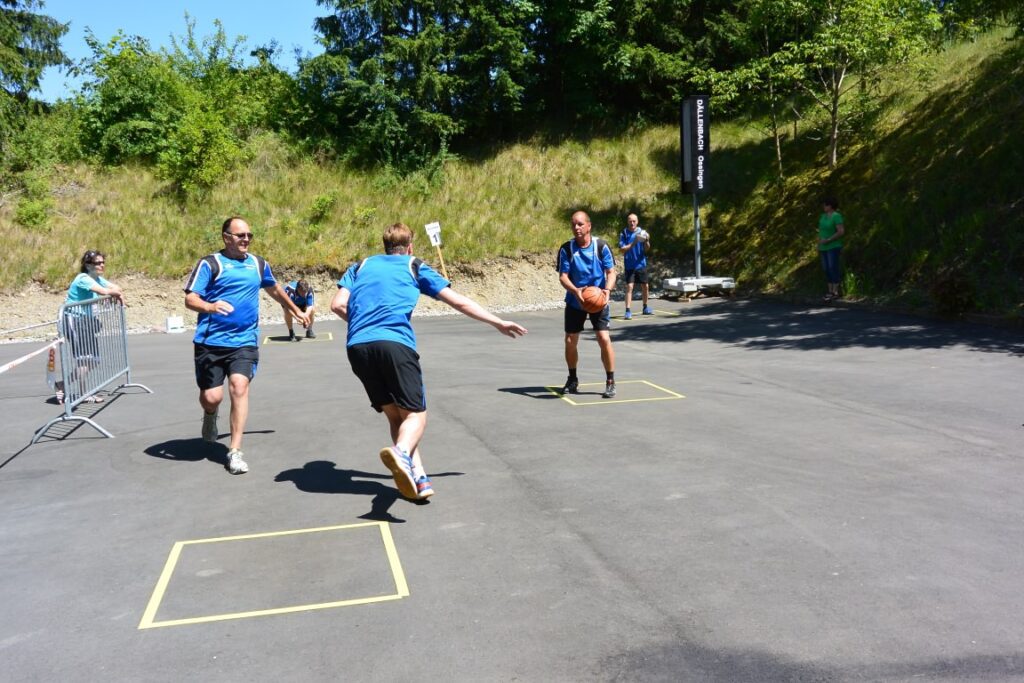 M&auml;nnerriege am RTF in Ossingen 21. Juni 2014