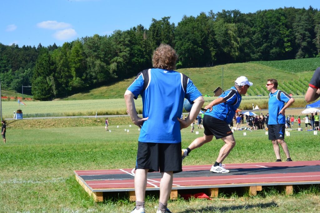 M&auml;nnerriege am RTF in Ossingen 21. Juni 2014