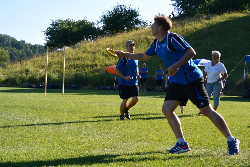 M&auml;nnerriege am RTF in Ossingen 21. Juni 2014