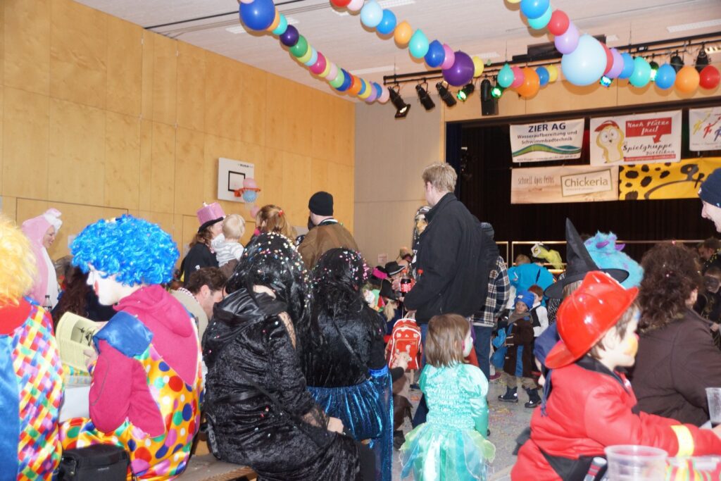 15_TVDR_FasnachtPfungen-1_043