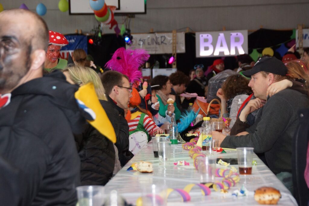 15_TVDR_FasnachtPfungen-1_046