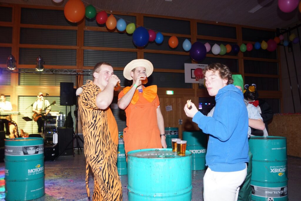 15_TVDR_FasnachtPfungen-1_058