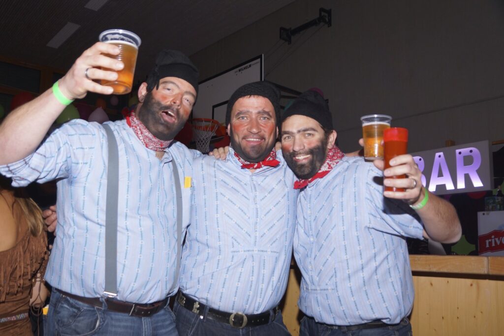 15_TVDR_FasnachtPfungen-1_078