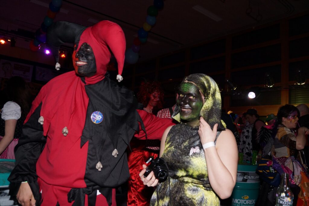 15_TVDR_FasnachtPfungen-1_100