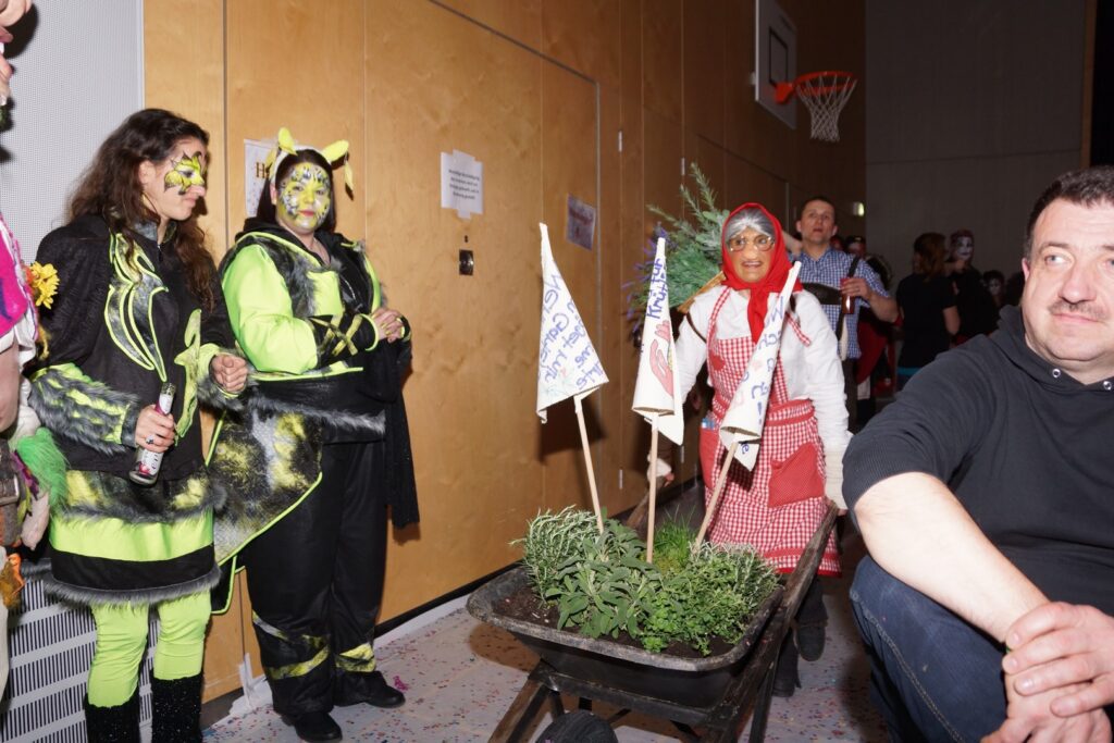 15_TVDR_FasnachtPfungen-1_102