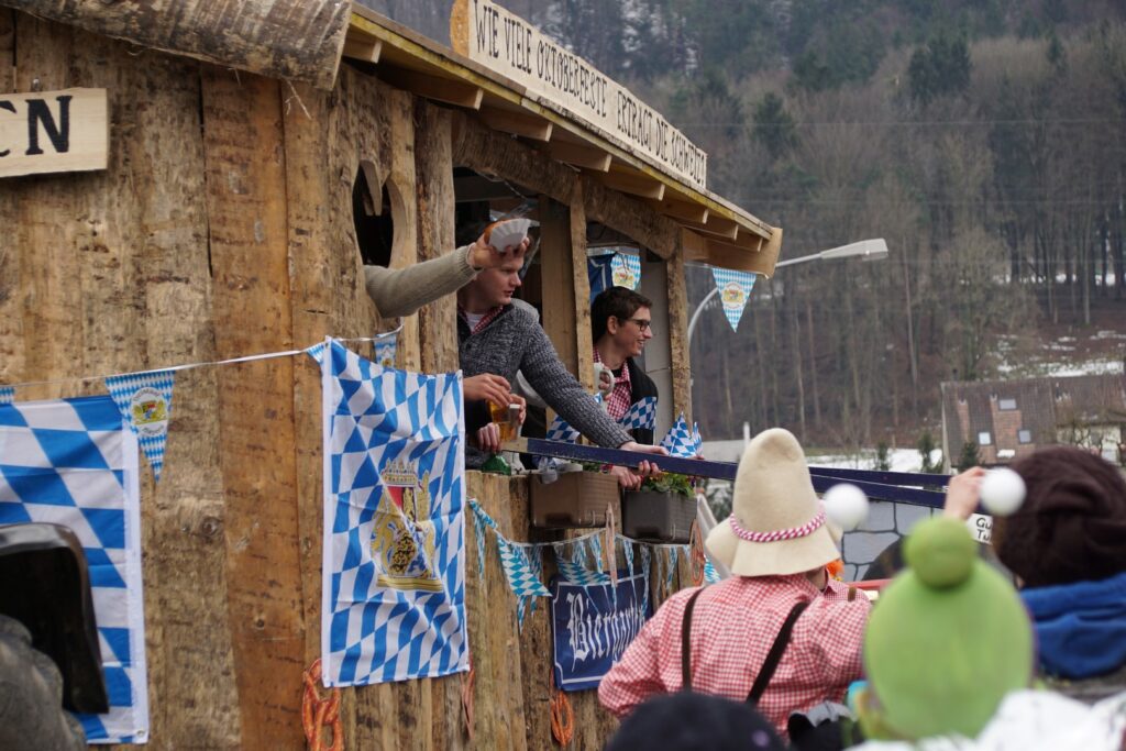 15_TVDR_FasnachtPfungen-2_050