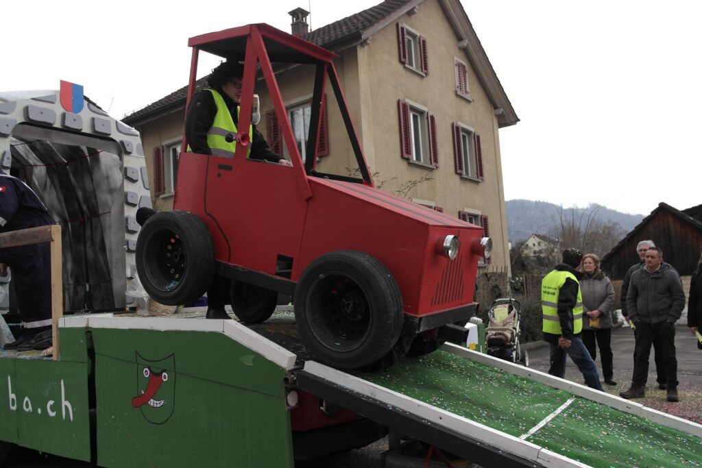 15_TVDR_FasnachtPfungen-3_042