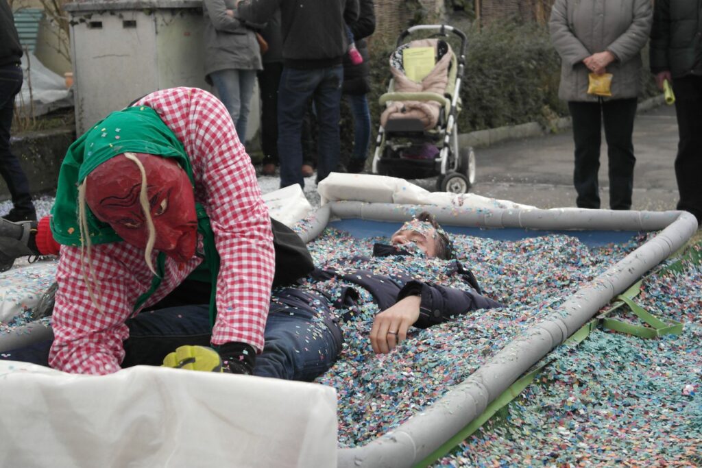 15_TVDR_FasnachtPfungen-3_052