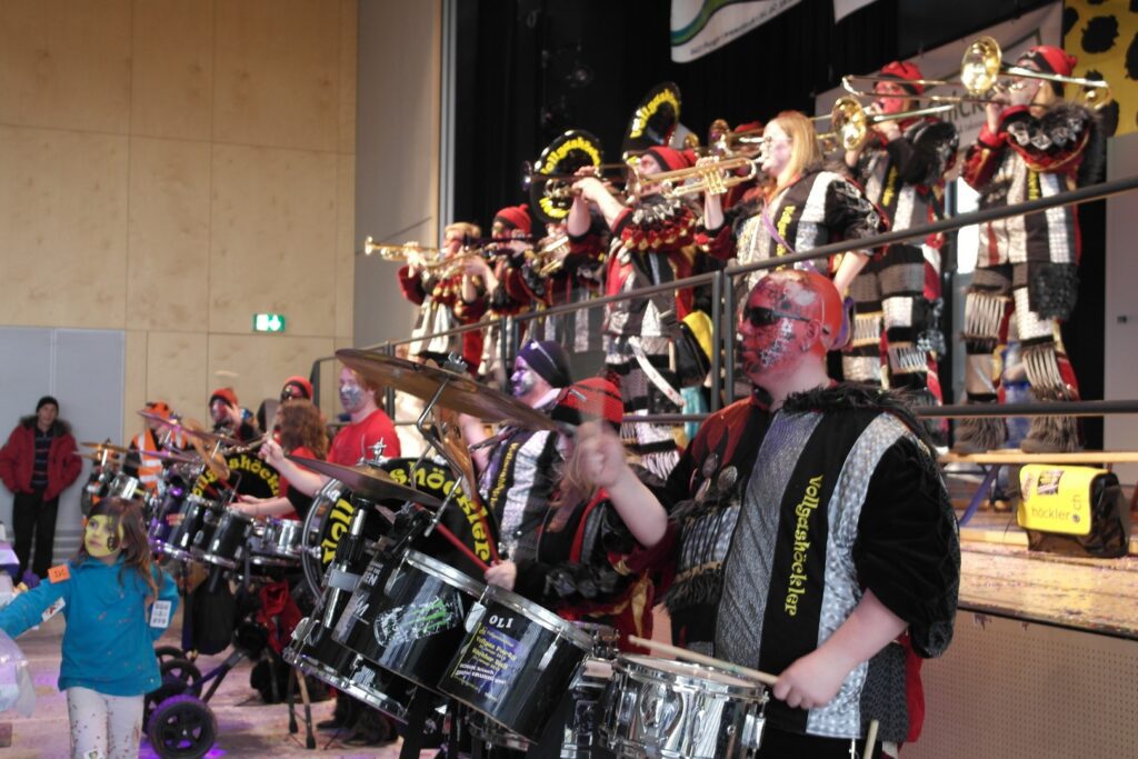 15_TVDR_FasnachtPfungen-3_073