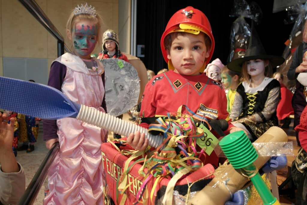 15_TVDR_FasnachtPfungen-3_077