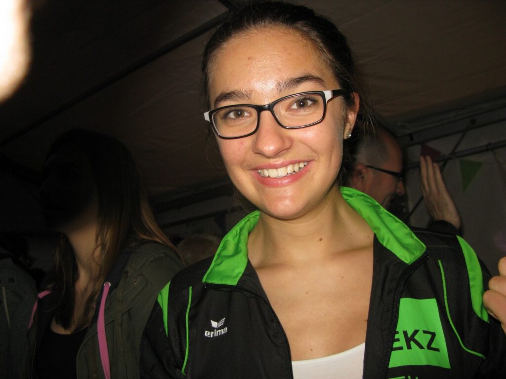 14_TVDR_AU_Bar-1_006