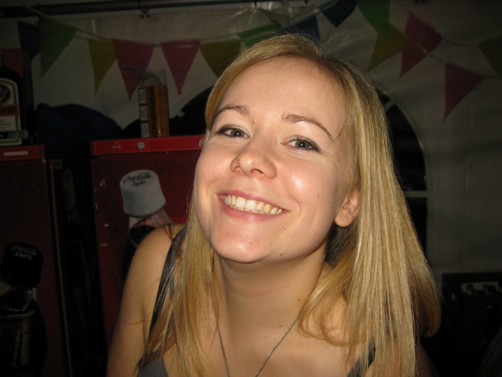 14_TVDR_AU_Bar-1_007