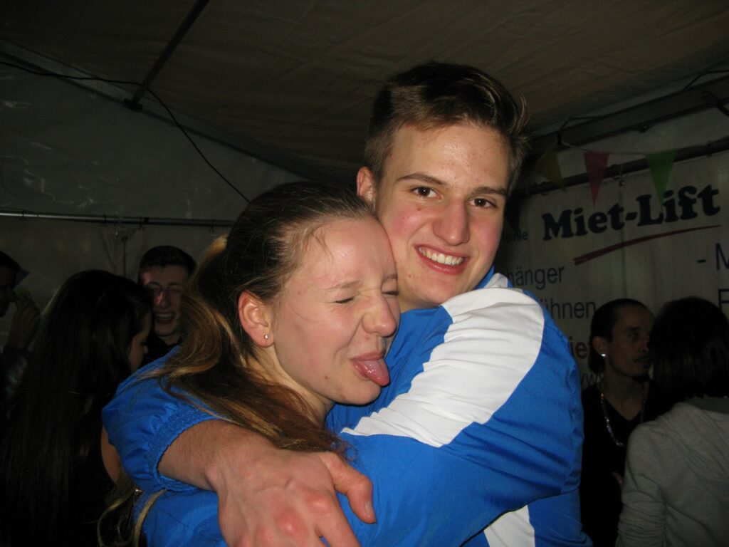 14_TVDR_AU_Bar-1_010