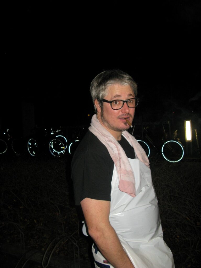 14_TVDR_AU_Bar-1_021