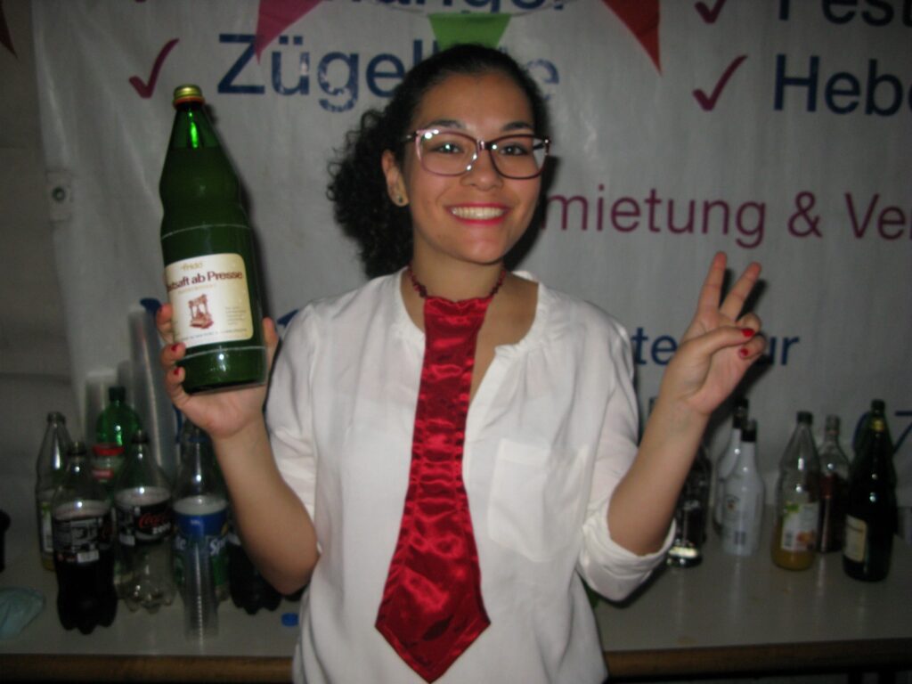 14_TVDR_AU_Bar-1_029