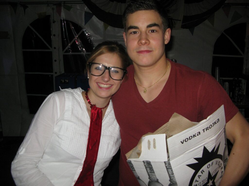 14_TVDR_AU_Bar-1_031