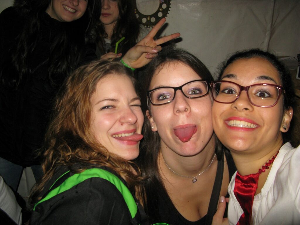 14_TVDR_AU_Bar-1_041