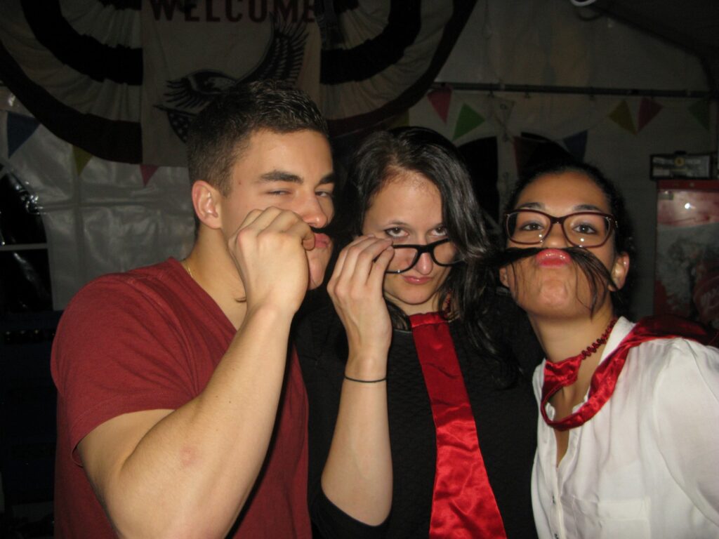 14_TVDR_AU_Bar-1_044