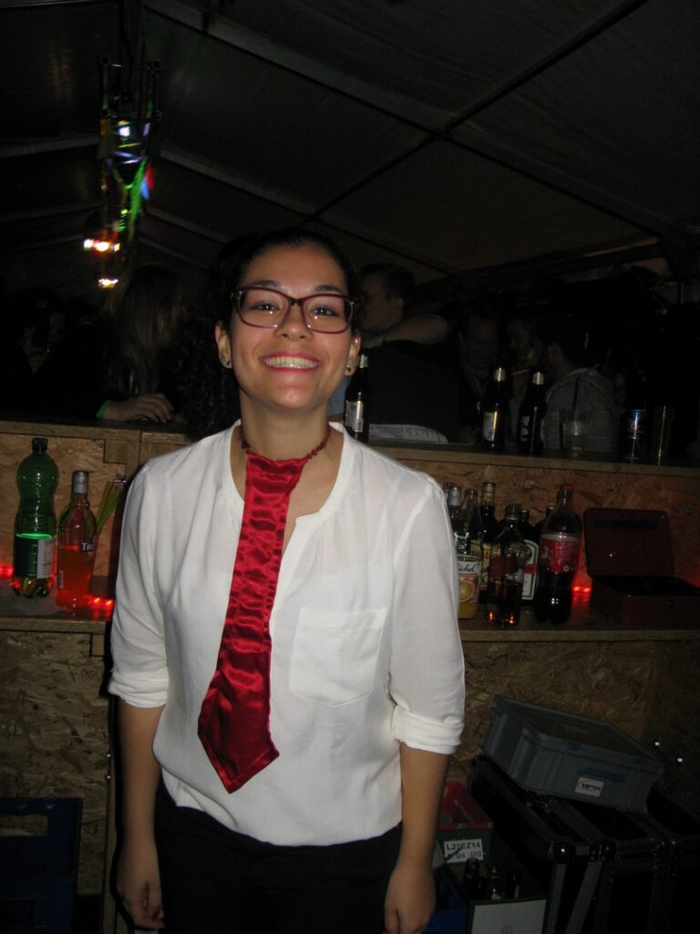 14_TVDR_AU_Bar-1_046