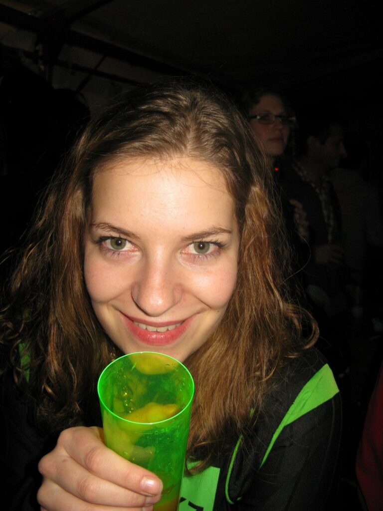 14_TVDR_AU_Bar-1_049