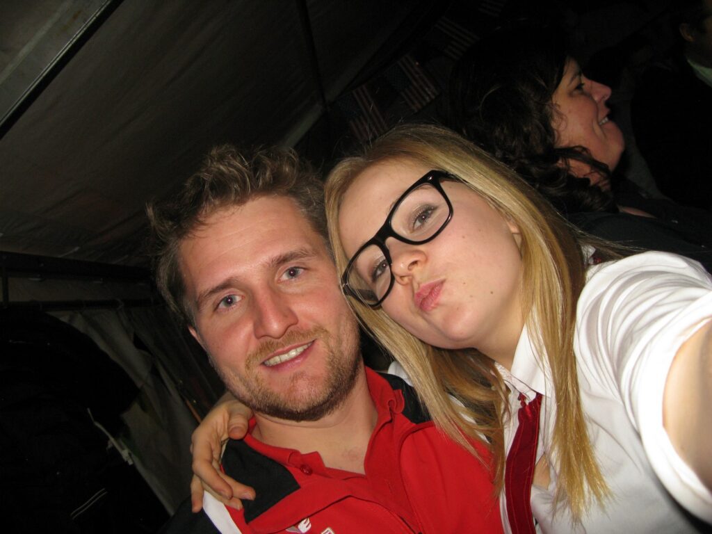 14_TVDR_AU_Bar-1_051