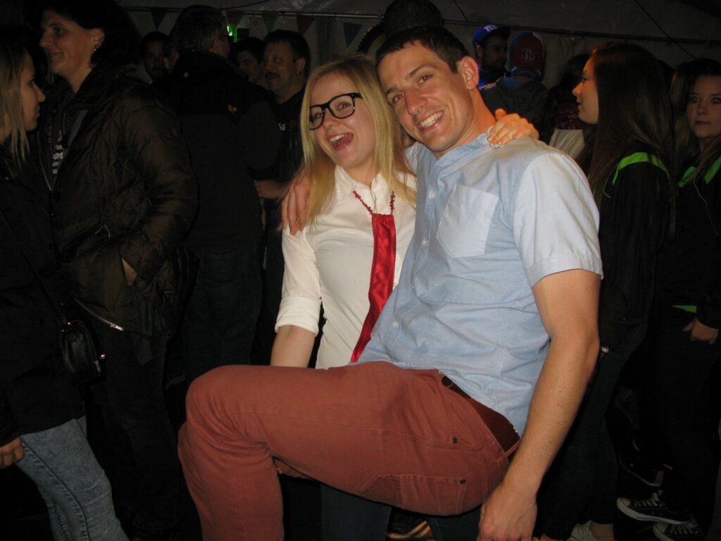 14_TVDR_AU_Bar-1_053