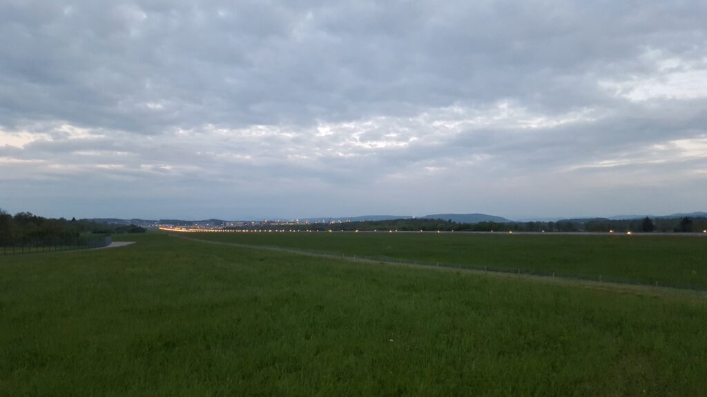 MR_2019_05_03_Exkursion_Flughafen_ZRH_20190503_204022