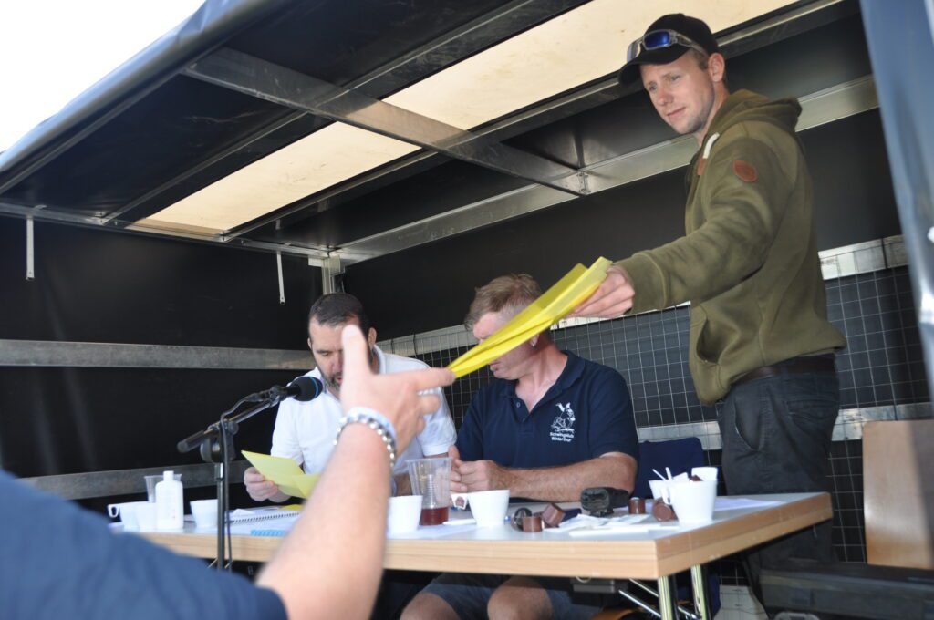 MR_2021_07_Nachwuchsschwingfest__Personal_im_Eisatz_12